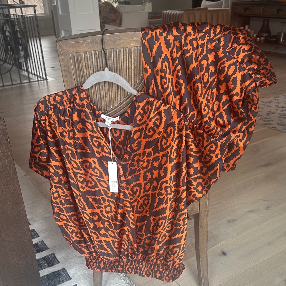 Chico's Orange and Black Graphic Short-Sleeve Blouse